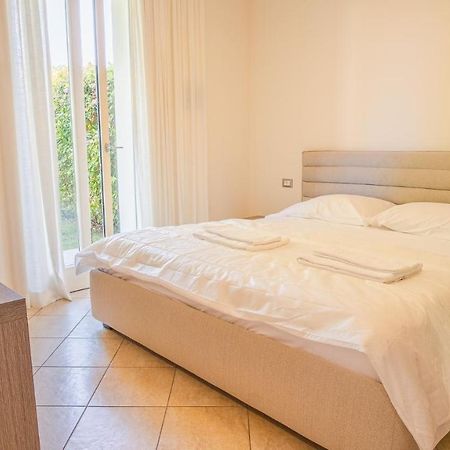 Endless Summer Sirmione - Italian Homing Exterior foto